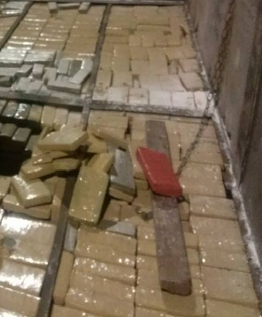 O suspeito disse que transportaria a droga até a Capital